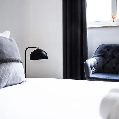 Center By Arco Collection 瓦莱塔