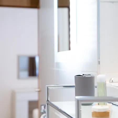 Center By Arco Collection 瓦莱塔