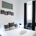 Center By Arco Collection *