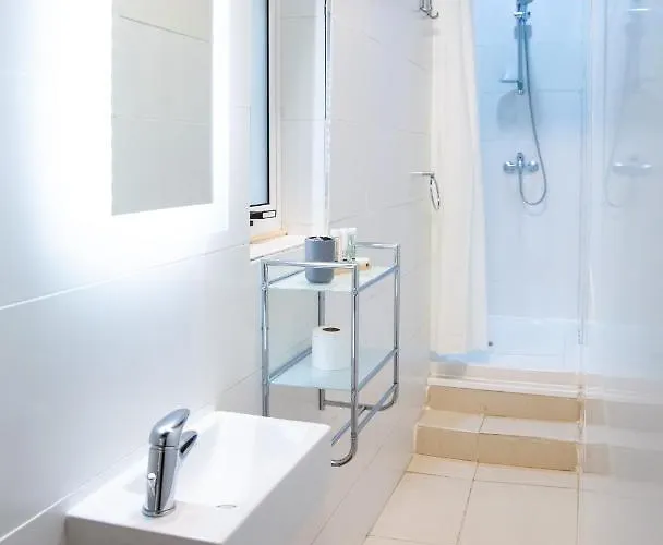 Center By Arco Collection *