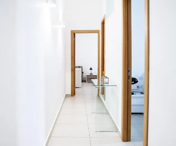 Apartment Center By Arco Collection