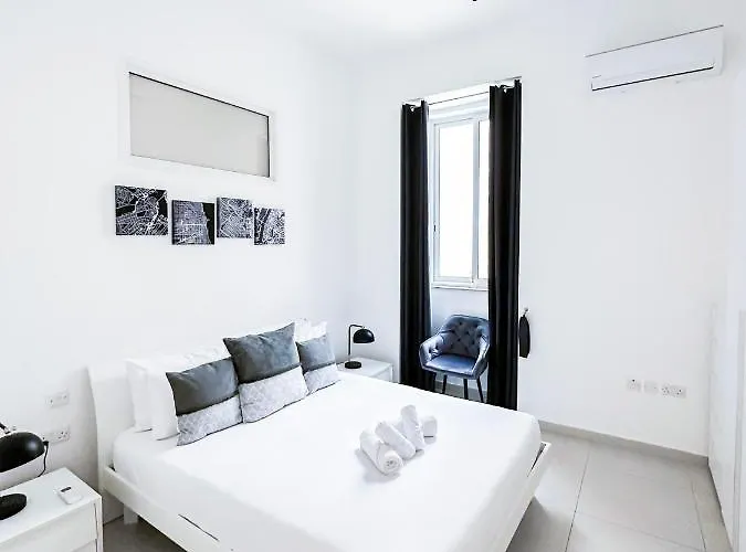 Center By Arco Collection