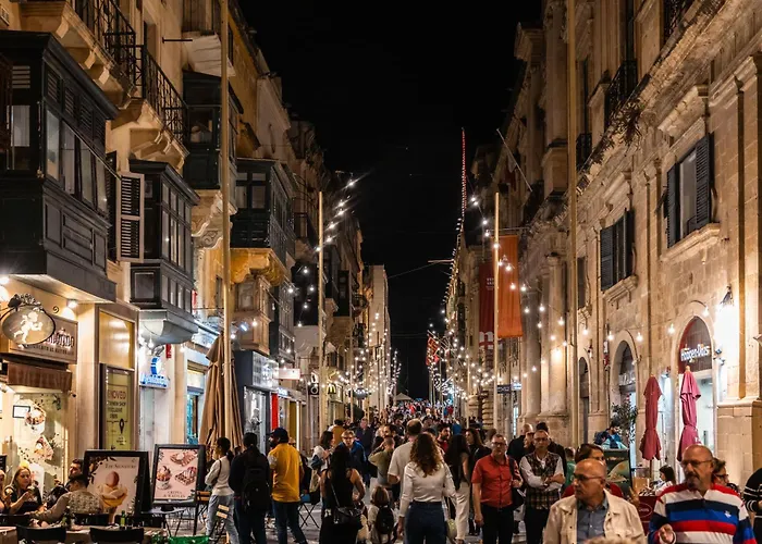 Center By Arco Collection * Valletta