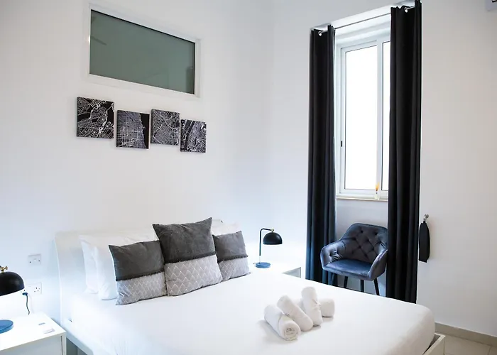 Center By Arco Collection *